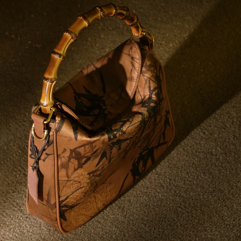 Sac à bandoulière en soie Xiangyunsha avec poignée en bambou luxuriant et Buddha Stones