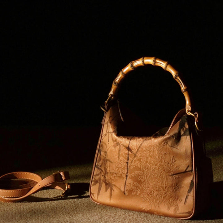 Sac à bandoulière en soie Xiangyunsha avec poignée en bambou luxuriant et Buddha Stones