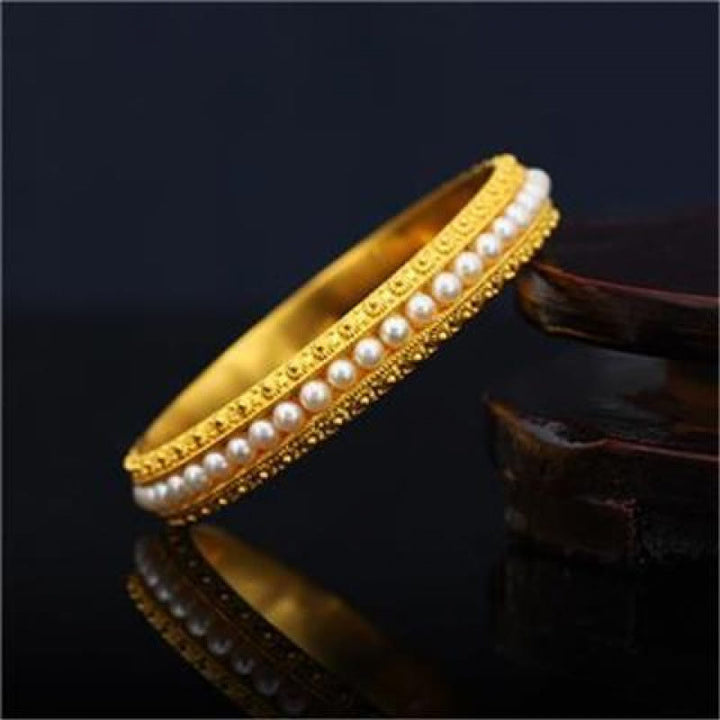 Bracelet manchette de guérison en perles de cuivre et Buddha Stones