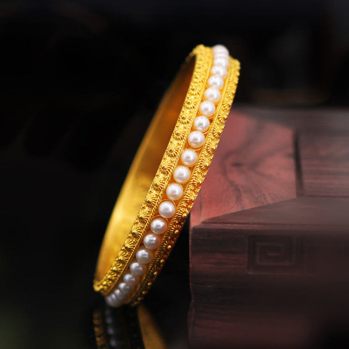Bracelet manchette de guérison en perles de cuivre et Buddha Stones