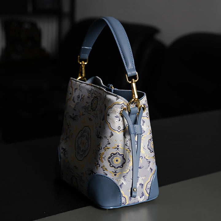 Sac à bandoulière en brocart avec gravure de cerf et grue faite à la main avec Buddha Stones
