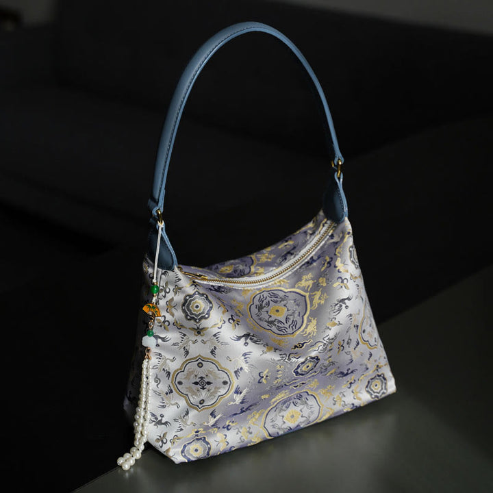 Sac à bandoulière en brocart de soie Xiangyunsha avec Buddha Stones, lotus, bambou, grue, cerf, papillon, montagne