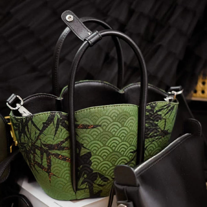 Sac à bandoulière en soie Xiangyunsha en forme de fleur de bambou avec Buddha Stones
