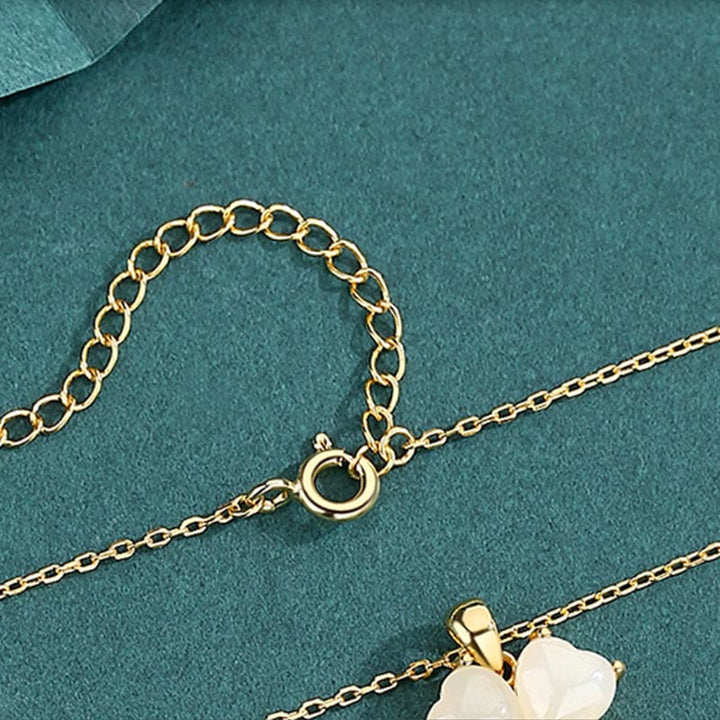 Collier pendentif trèfle à quatre feuilles en argent sterling 925 et jade Hetian de Buddha Stones