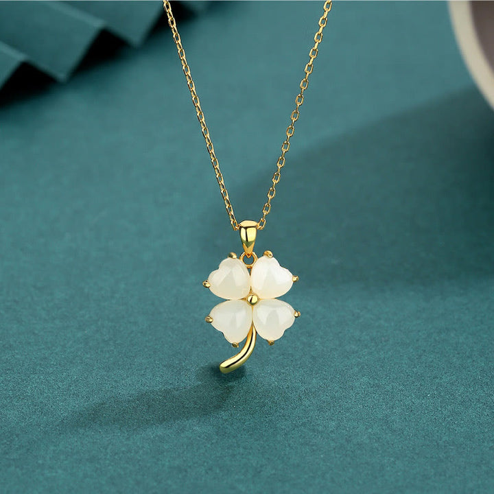 Collier pendentif trèfle à quatre feuilles en argent sterling 925 et jade Hetian de Buddha Stones