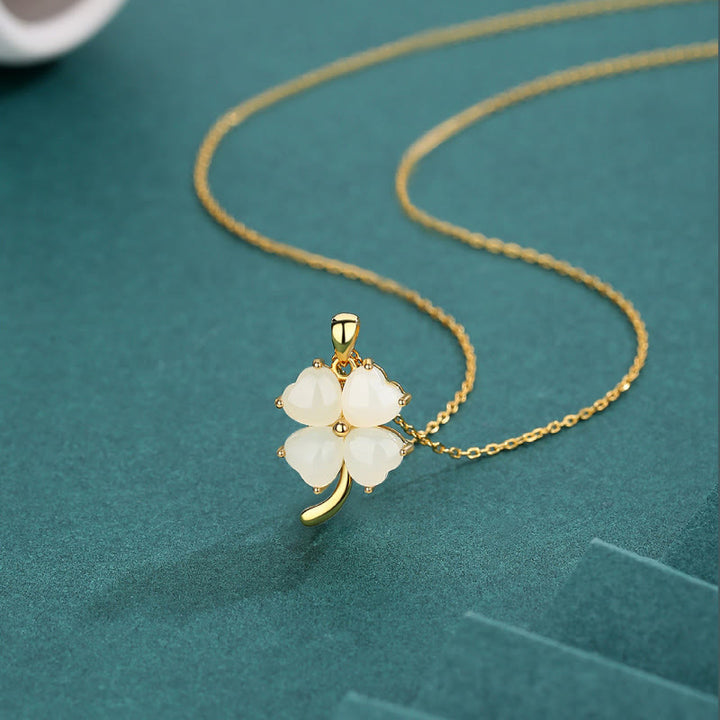 Collier pendentif trèfle à quatre feuilles en argent sterling 925 et jade Hetian de Buddha Stones