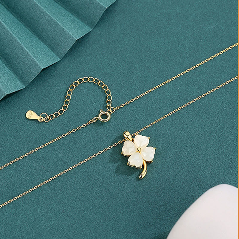 Collier pendentif trèfle à quatre feuilles en argent sterling 925 et jade Hetian de Buddha Stones