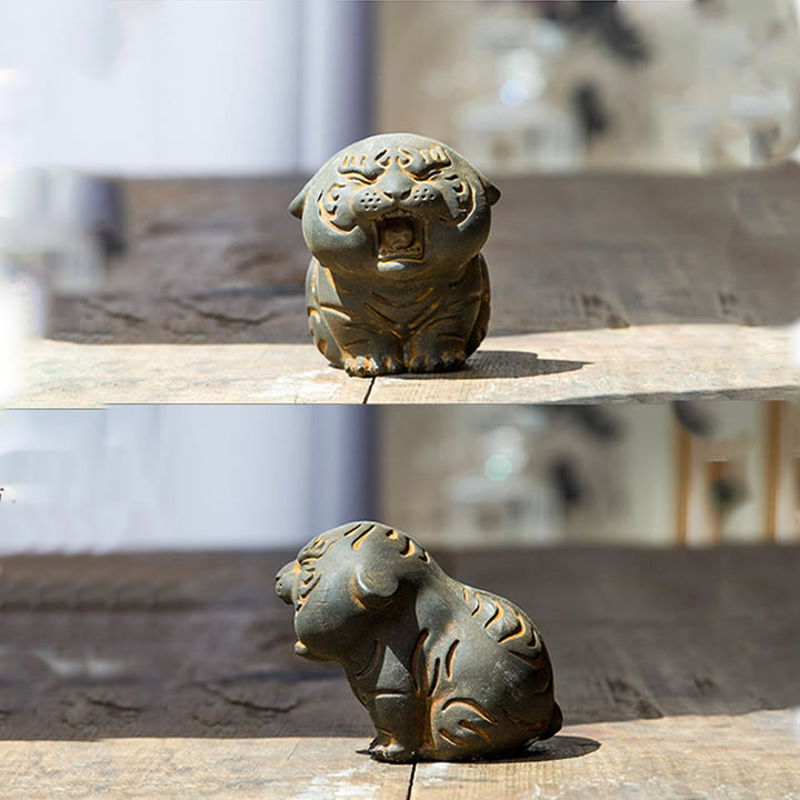 Statue de Buddha Stones en résine moulée en poudre de fer et rouille en forme de tigre mignon, décoration de la maison
