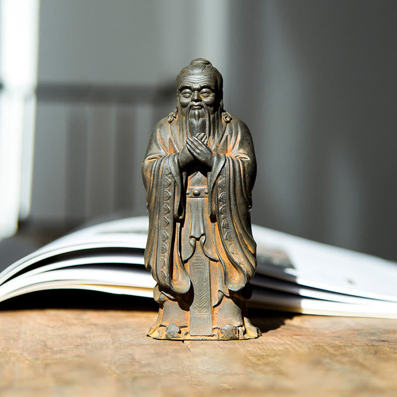 Statue de Buddha Stones faite à la main en poudre de fer Confucius en résine coulée rouillée Décoration de la maison