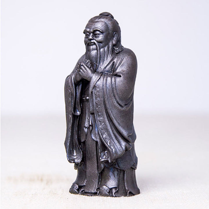 Statue de Buddha Stones faite à la main en poudre de fer Confucius en résine coulée rouillée Décoration de la maison