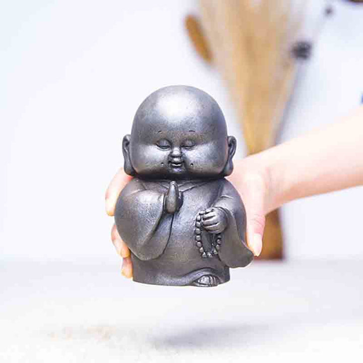Statue de Buddha Stones en pierre faite à la main en résine moulée en poudre de fer et rouille, petit moine, décoration de la maison