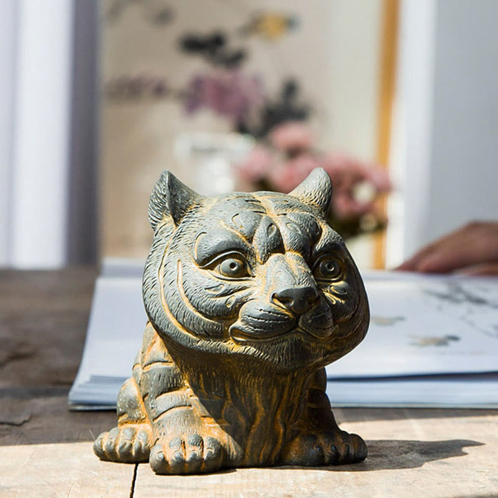Buddha Stones faite à la main, petite et jolie statue en résine coulée en poudre de fer de tigre, décoration de la maison