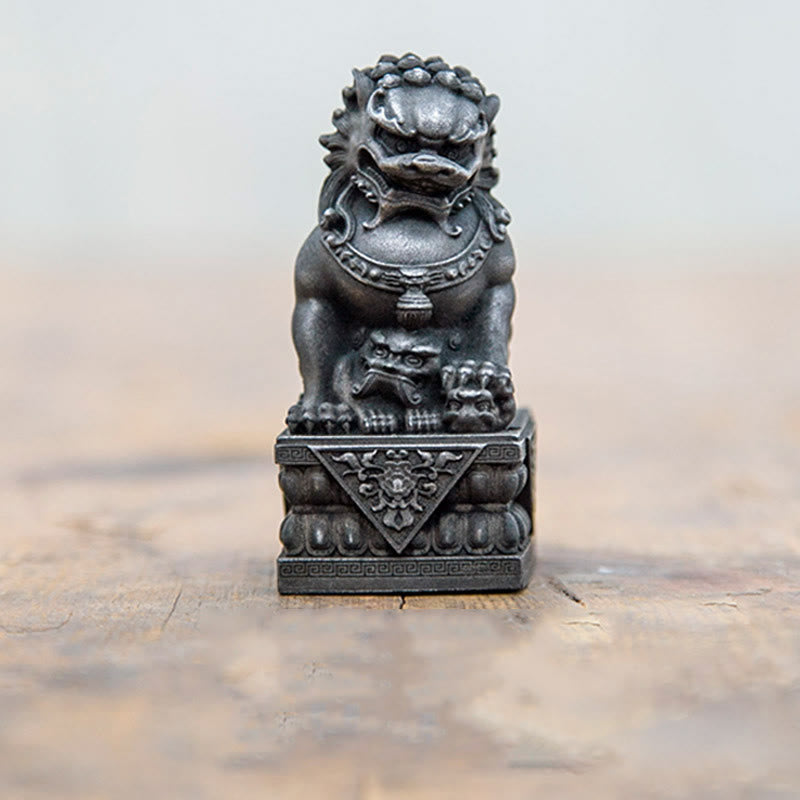 Statue de Buddha Stones faite à la main en résine moulée avec poudre de fer et rouille pour protéger le mal et décorer la maison