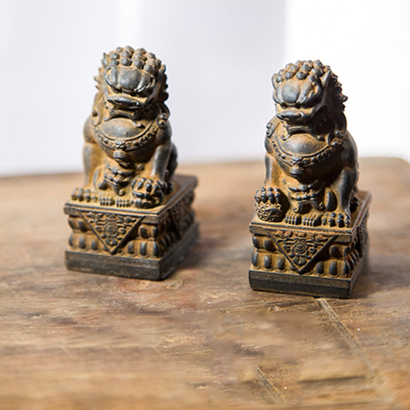 Statue de Buddha Stones faite à la main en résine moulée avec poudre de fer et rouille pour protéger le mal et décorer la maison