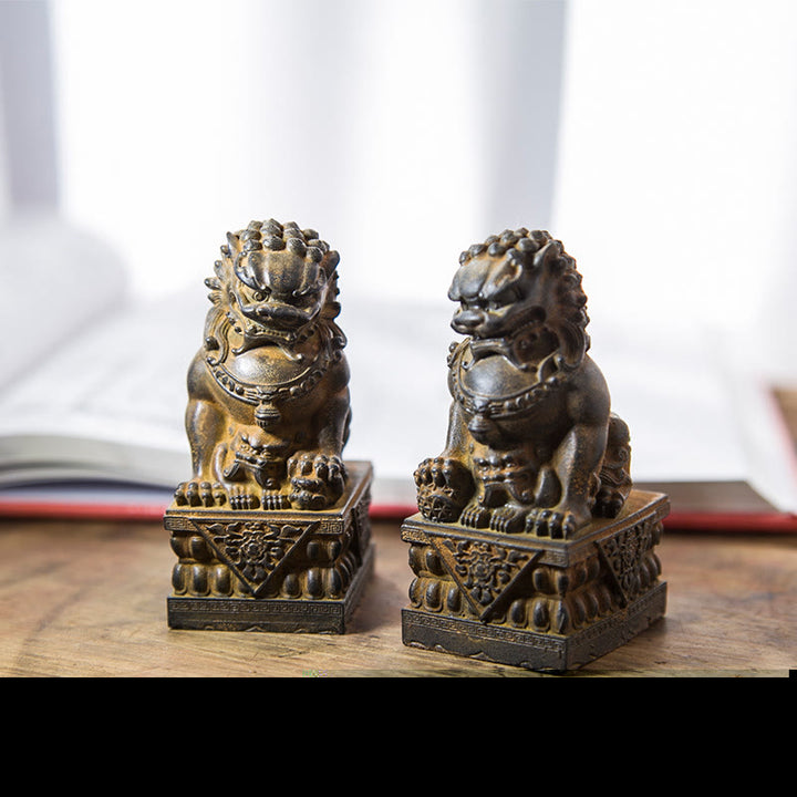 Statue de Buddha Stones faite à la main en résine moulée avec poudre de fer et rouille pour protéger le mal et décorer la maison