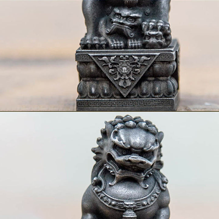 Statue de Buddha Stones faite à la main en résine moulée avec poudre de fer et rouille pour protéger le mal et décorer la maison