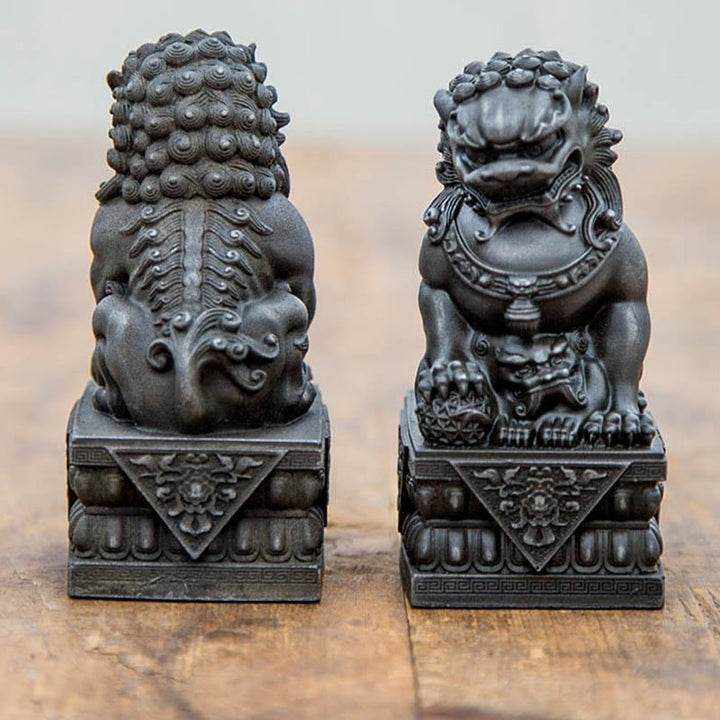 Statue de Buddha Stones faite à la main en résine moulée avec poudre de fer et rouille pour protéger le mal et décorer la maison