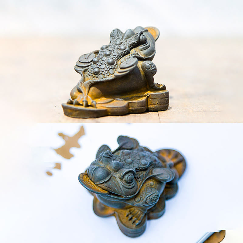 Buddha Stones faites à la main Feng Shui Grenouille Crapaud Pièces de cuivre Poudre de fer Rouille Statue en résine coulée Décoration de la maison