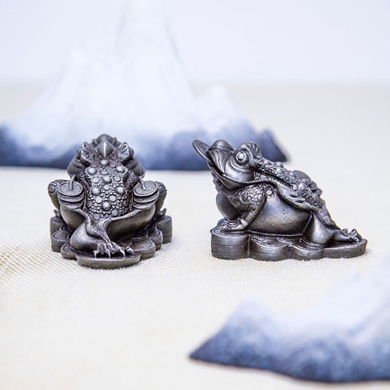 Buddha Stones faites à la main Feng Shui Grenouille Crapaud Pièces de cuivre Poudre de fer Rouille Statue en résine coulée Décoration de la maison
