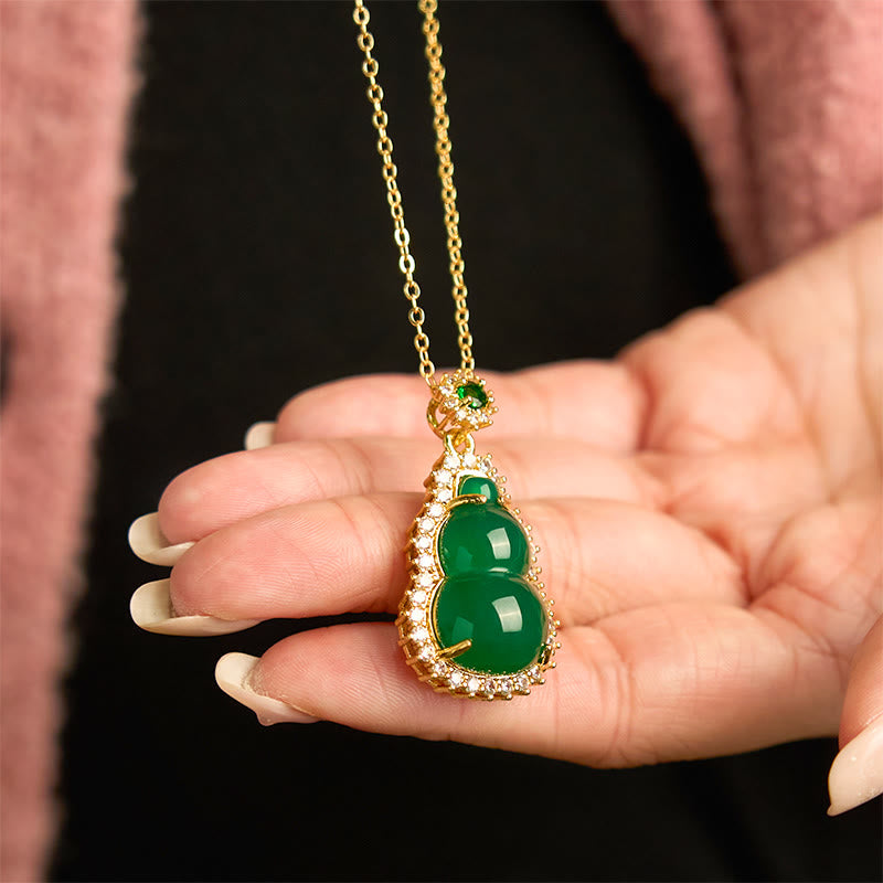 Pendentif en calcédoine verte Buddha Stones