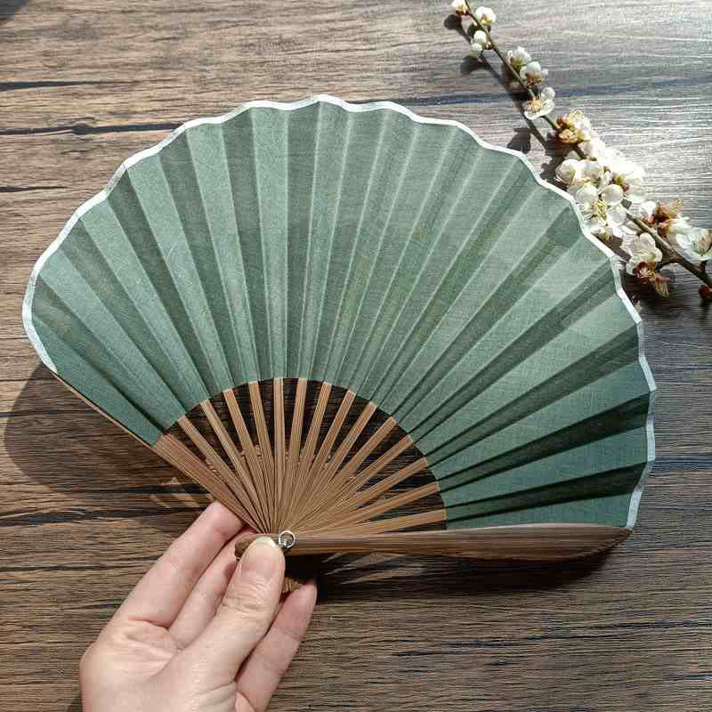 Éventail pliable en bambou à main en forme de coquillage de couleur unie rétro avec Buddha Stones - image 2