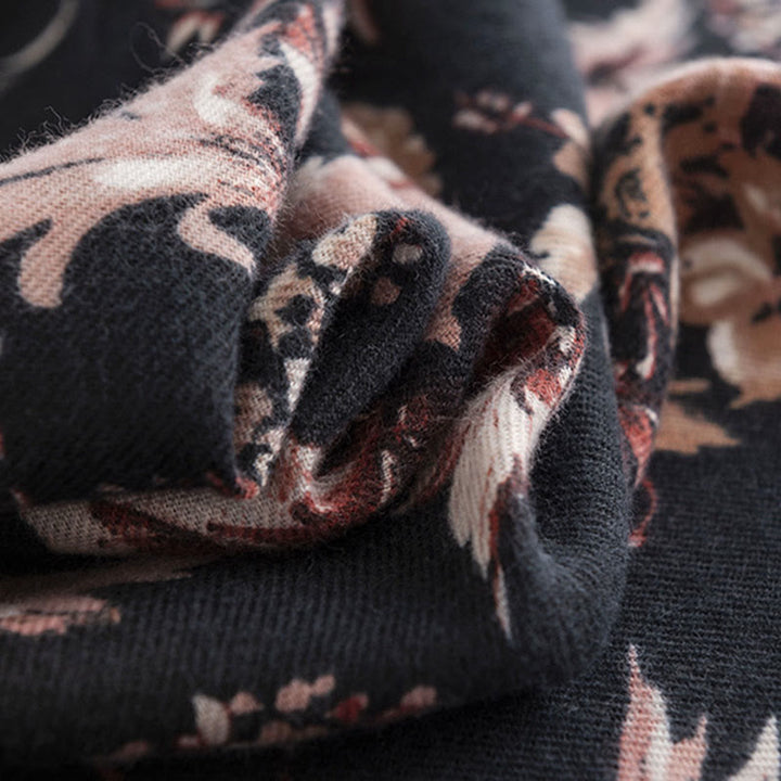 Écharpe enveloppante douce et chaude avec imprimé de fleurs de chrysanthème et de rose tibétaines en Buddha Stones pour l'automne et l'hiver - image 6