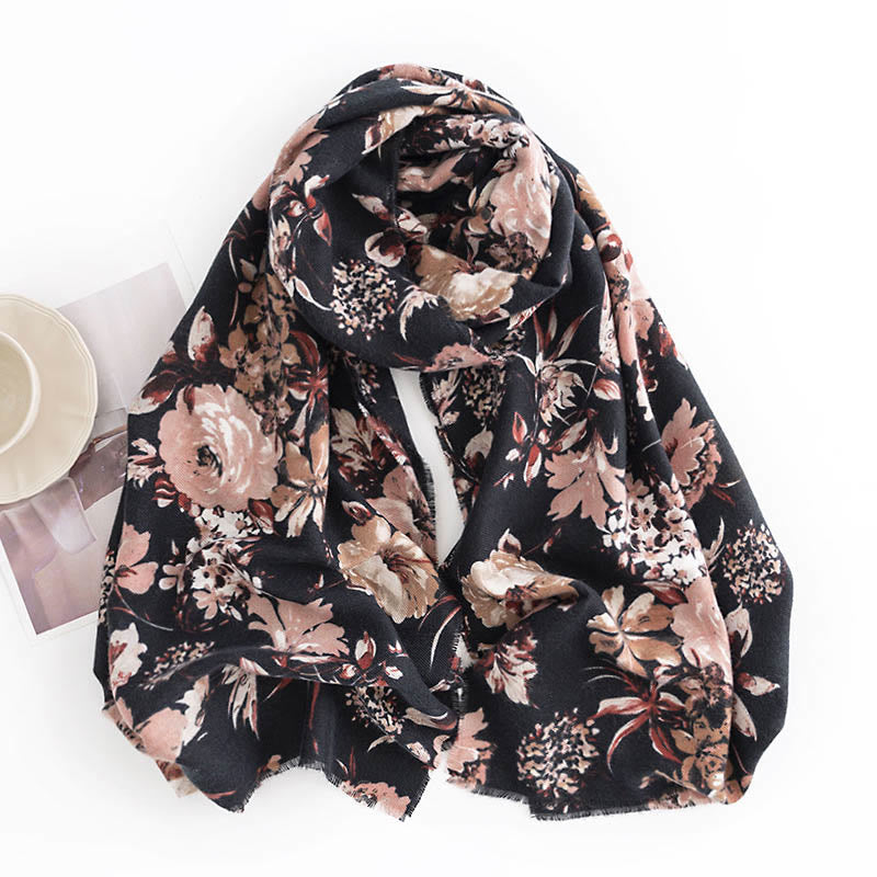 Écharpe enveloppante douce et chaude avec imprimé de fleurs de chrysanthème et de rose tibétaines en Buddha Stones pour l'automne et l'hiver