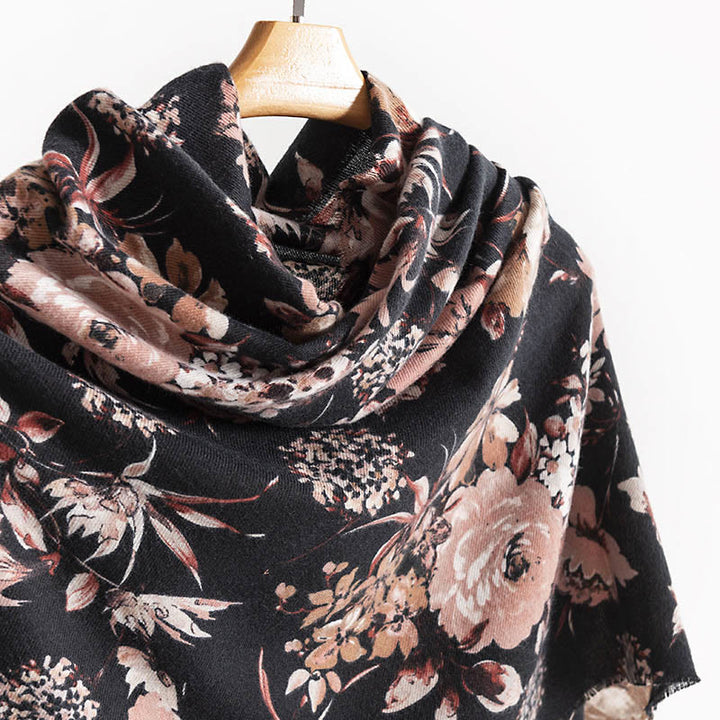 Écharpe enveloppante douce et chaude avec imprimé de fleurs de chrysanthème et de rose tibétaines en Buddha Stones pour l'automne et l'hiver