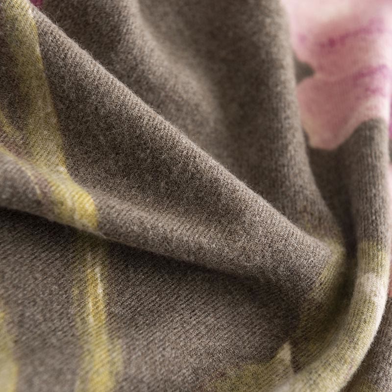 Châle tibétain en Buddha Stones , style artistique, imprimé hibiscus syriaque, écharpe chaude et confortable pour l'automne et l'hiver - image 13