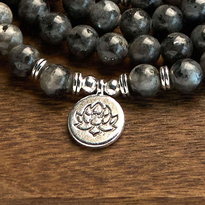 Bracelet de positivité Lotus en pierres naturelles noires pailletées multicouches avec 108 perles Mala Buddha Stones