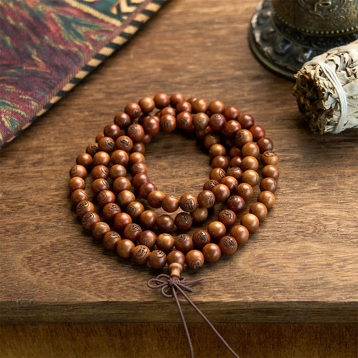 Bracelet de protection mantra de la lumière dorée en bois de jujubier frappé par la foudre avec 108 perles de Mala Buddha Stones