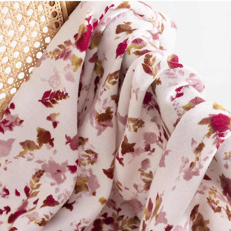 Écharpe de voyage chaude et confortable avec imprimé floral tibétain et Buddha Stones - image 5