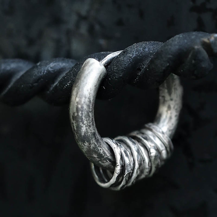 Boucles d'oreilles de protection martelées à la main en argent sterling 925 Buddha Stones  - image 3