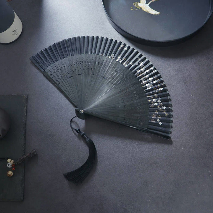 Éventail pliant en bambou avec peinture en aérosol en forme de lapin et de fleur en Buddha Stones