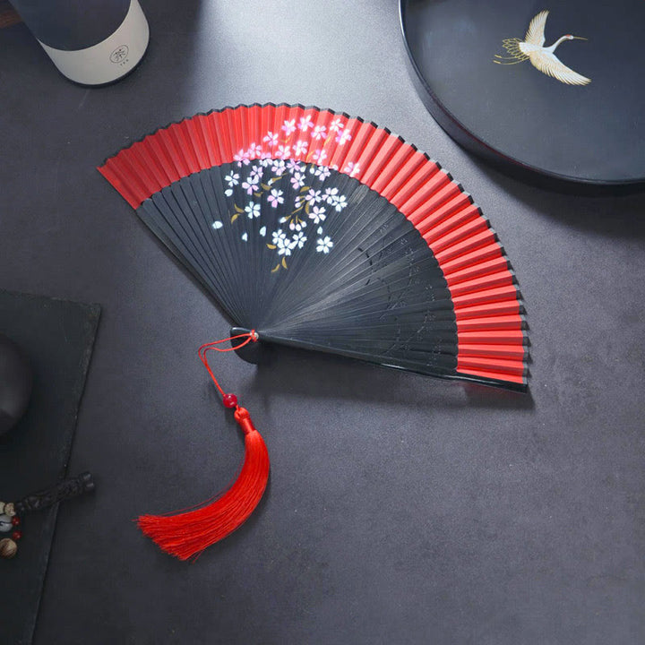 Éventail pliant en bambou avec peinture en aérosol en forme de lapin et de fleur en Buddha Stones - Fleur de cerisier rouge et noire 21 cm - image 6