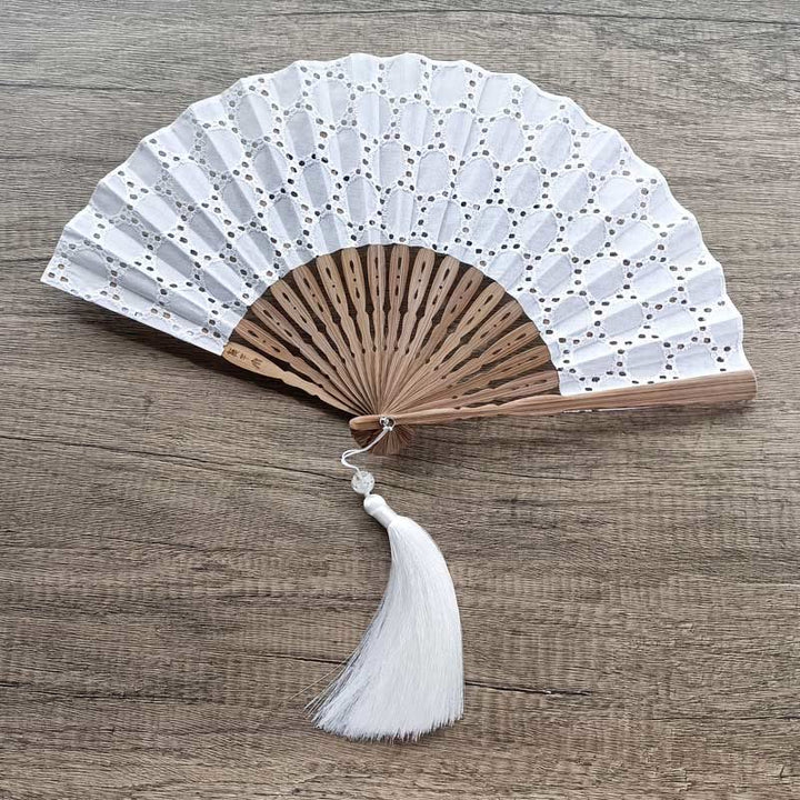 Éventail pliable en bambou à main en tissu de coton brodé de fleurs creuses de couleur unie avec Buddha Stones - Blanc (broderie circulaire) - 21 cm - image 22