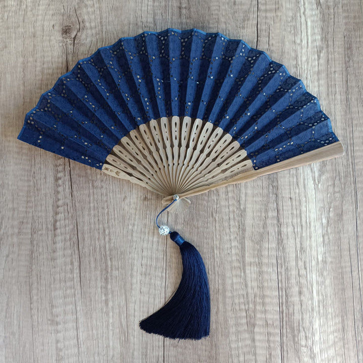Éventail pliable en bambou à main en tissu de coton brodé de fleurs creuses de couleur unie avec Buddha Stones - Bleu foncé (broderie circulaire bord noir) - 21 cm - image 25