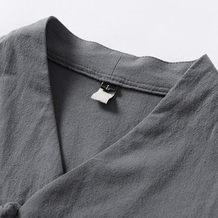 Chemise décontractée en coton à manches trois-quarts et col en V à deux boutons pour homme avec Buddha Stones - image 6