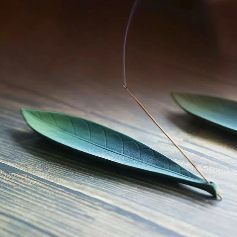 Brûleur d'encens en céramique avec Buddha Stones et feuille de saule - Feuille de saule verte 23*5*1cm - image 0