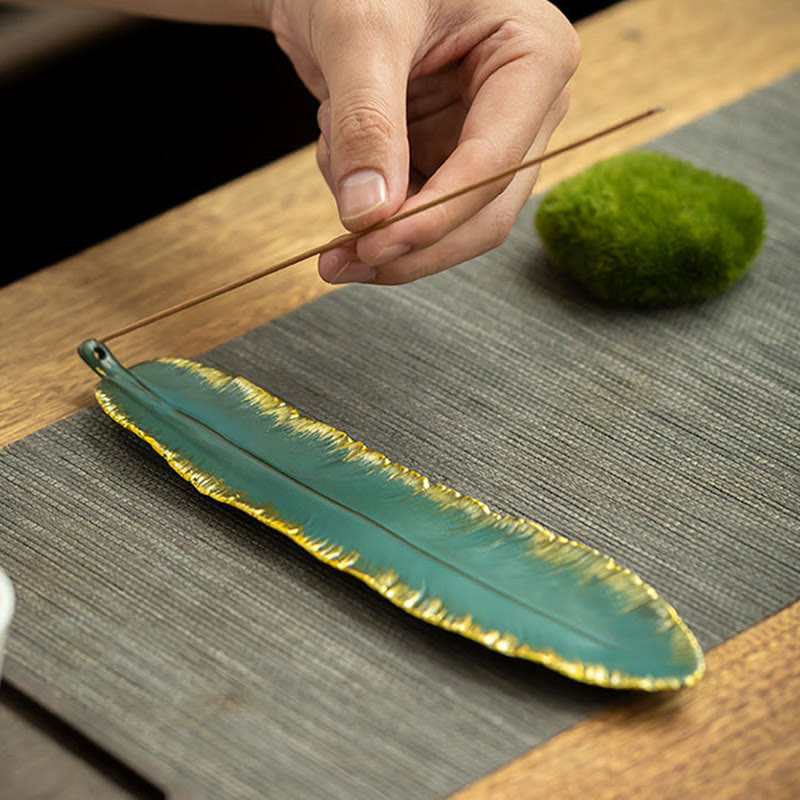 Brûleur d'encens en céramique avec plumes vertes et bordure dorée, Buddha Stones, décoration - image 3