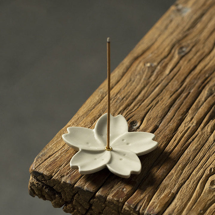 Buddha Stones Lotus Fleur de cerisier Fleur de prunier Chrysanthème Brûleur d'encens en céramique de guérison Décoration - Fleur de cerisier 7*7*0,5 cm - image 1