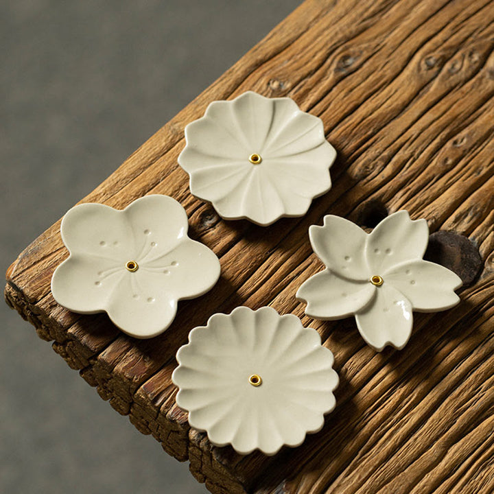 Buddha Stones Lotus Fleur de cerisier Fleur de prunier Chrysanthème Brûleur d'encens en céramique de guérison Décoration