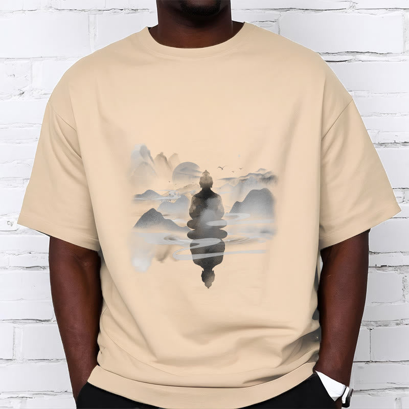 T-shirt en coton à motif Bouddha assis dans les montagnes Buddha Stones en méditation - image 17