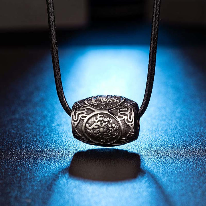 Collier pendentif sagesse tibétain en acier titane avec Buddha Stones Om Mani Padme Hum et quatre bêtes mythiques - Quatre bêtes mythiques - Cordon en cuir - image 1