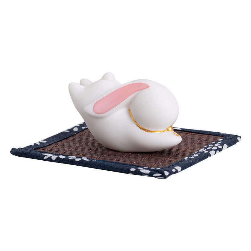 Brûleur d'encens en céramique en forme de lapin volant en Buddha Stones, tapis en bambou, décoration de bureau