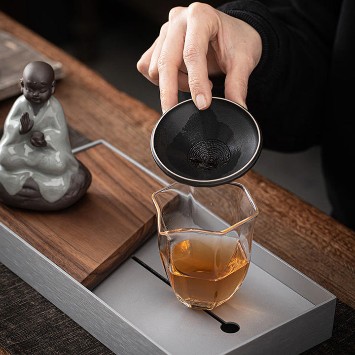 Buddha Stones Petit Chapeau de Moine Zen Passoire Accessoires de Thé en Céramique Figurine Décoration de la Maison