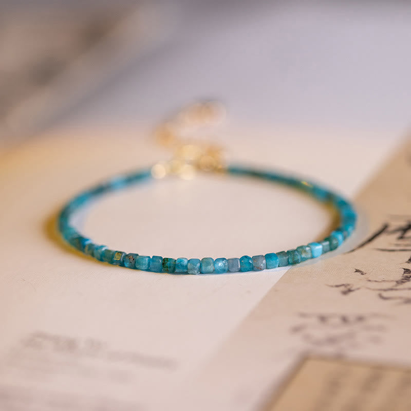 Bracelet de motivation en forme de cœur en cuivre plaqué or 14 carats avec perles ultra-fines en apatite de 2,5 mm et pierre de Bouddha