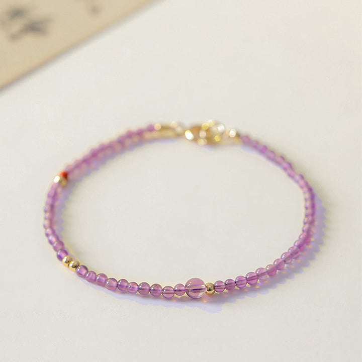 Bracelet de méditation pour la paix intérieure en cuivre plaqué or 14 carats avec Buddha Stones ultra fines de 2 mm et améthyste naturelle
