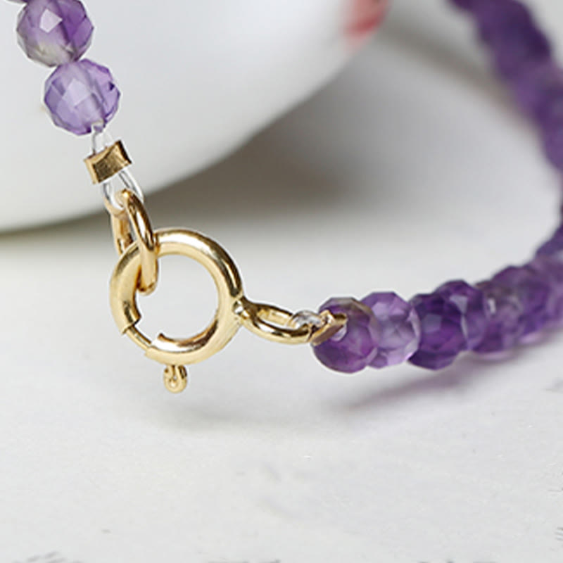 Bracelet de conscience spirituelle en cuivre plaqué or 14 carats avec perles ultra-fines en améthyste naturelle de 3 mm et Buddha Stones