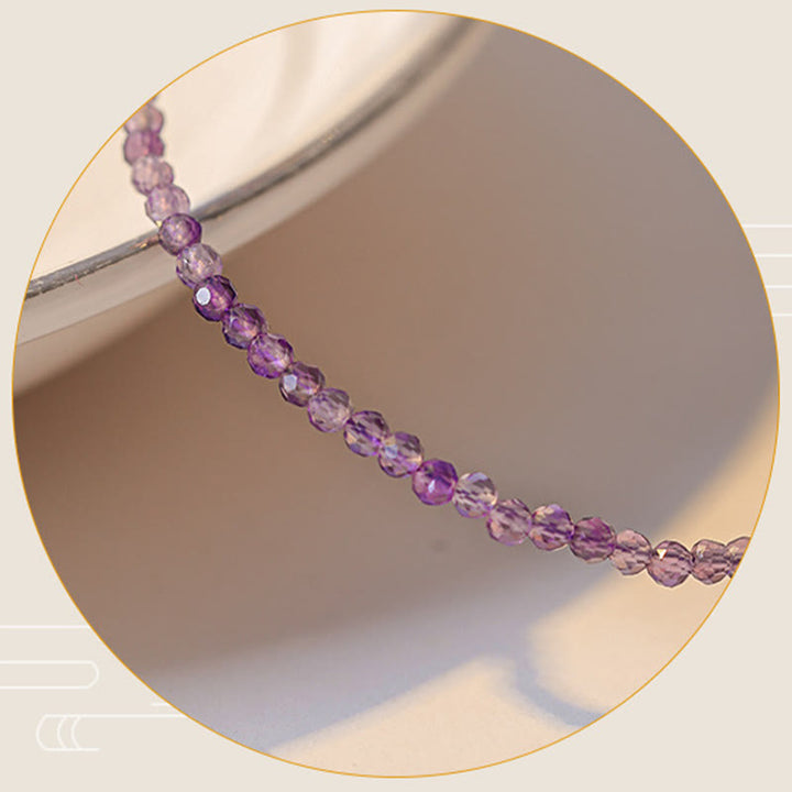Bracelet de paix intérieure en cuivre plaqué or 14 carats avec perles ultra-fines en améthyste naturelle de 2,5 mm et Buddha Stones
